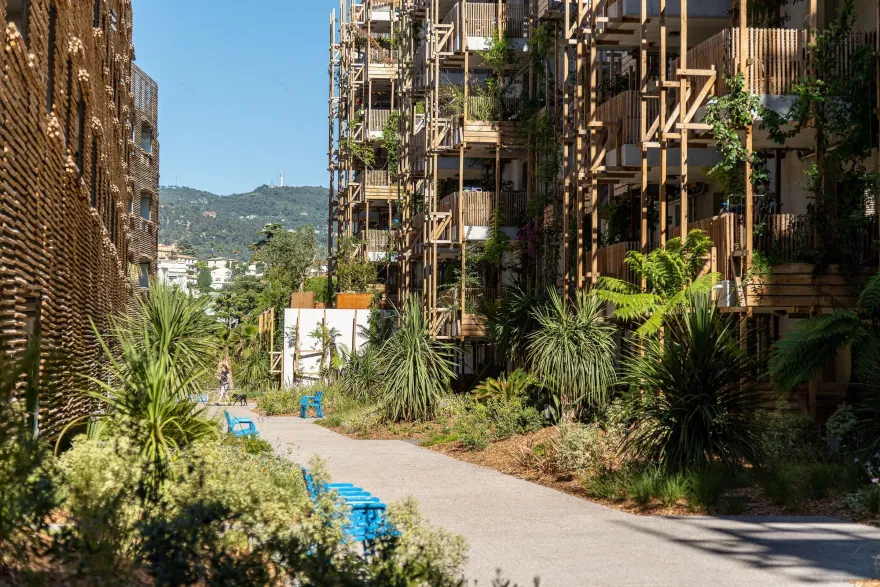 法国尼斯“雷区”城市综合体-41