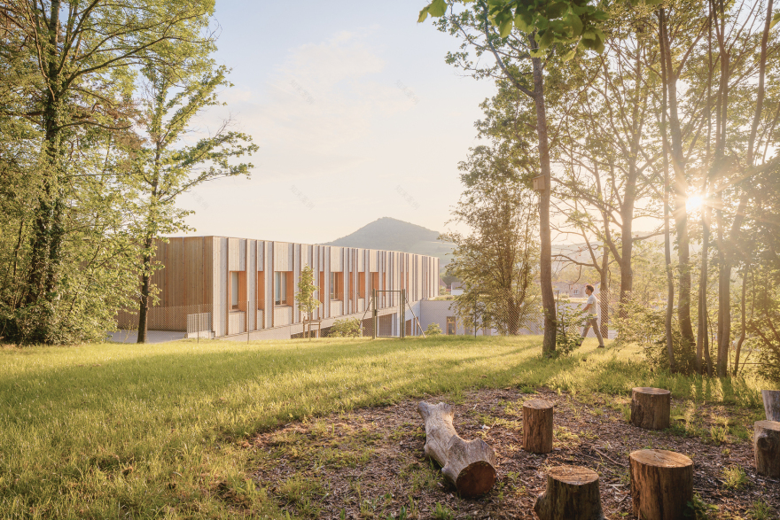 La Croze 学校丨法国丨rue royale architectes-14