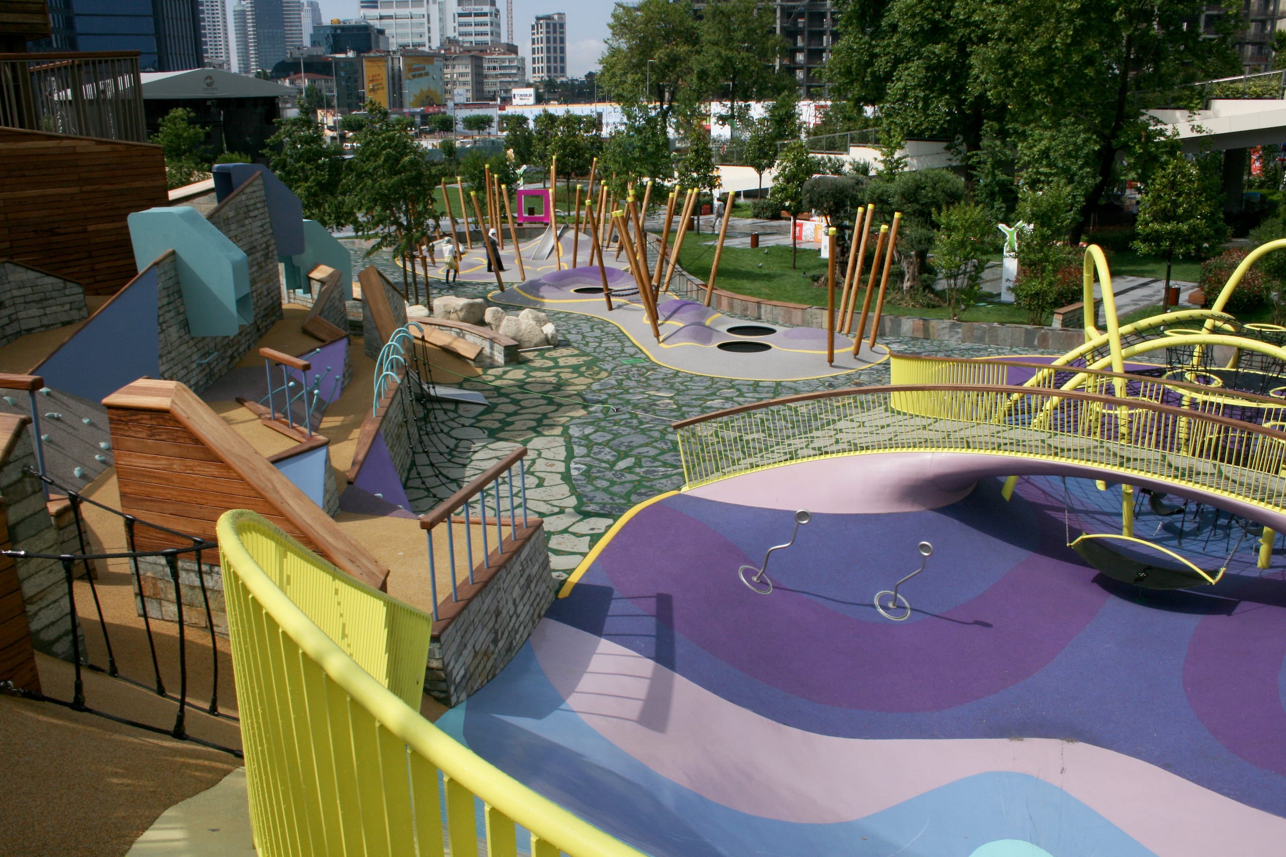 佐鲁中心，雕刻-17