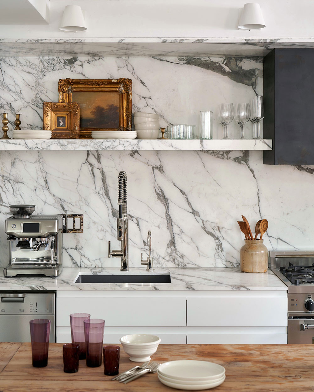 纽约明亮时尚的阁楼公寓 | 工业风与玻璃隔墙的完美结合-11