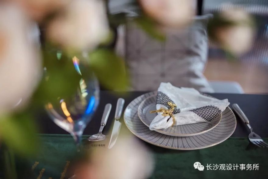 复古绿丝绒,摩登与怀旧共生-25