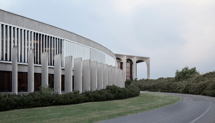 尼迈耶的蒙达多利集团总部丨意大利-16