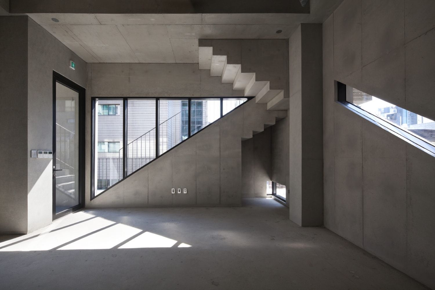 首尔清潭洞 INTERROBANG 大楼丨Sae Min Oh _ bang by min-41