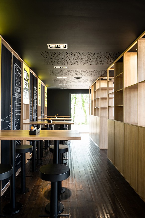 法式设计公司打造日式餐厅，时空穿越的怀旧街头风-17