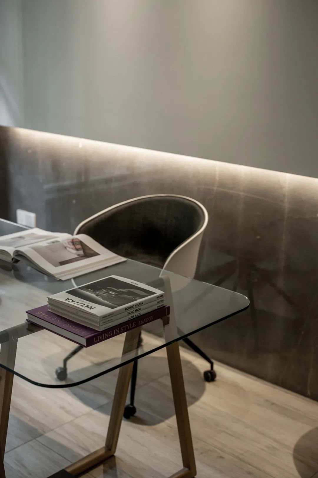 平衡与碰撞,280㎡多元化生活空间丨邓周彬-18