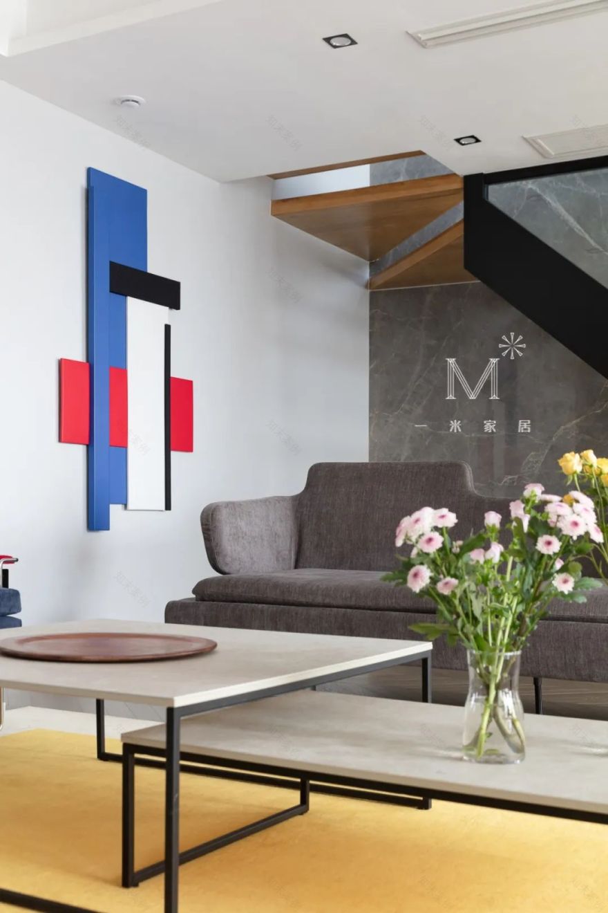 300 平顶层复式,现代北欧风格家居设计-11