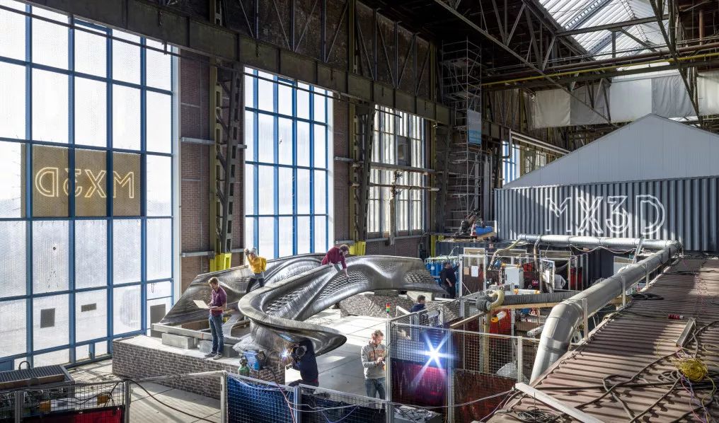 阿姆斯特丹 3D 打印金属桥——现代科技与建筑艺术的完美结合-2