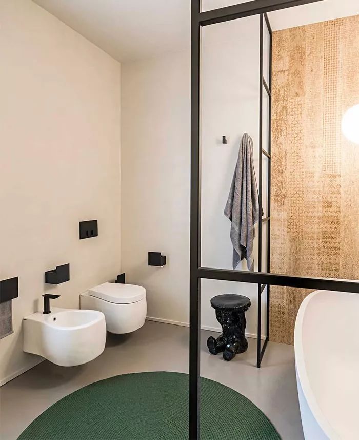 黄铜与天鹅绒元素完美结合的现代住宅  Flussocreativo Design Studio-20