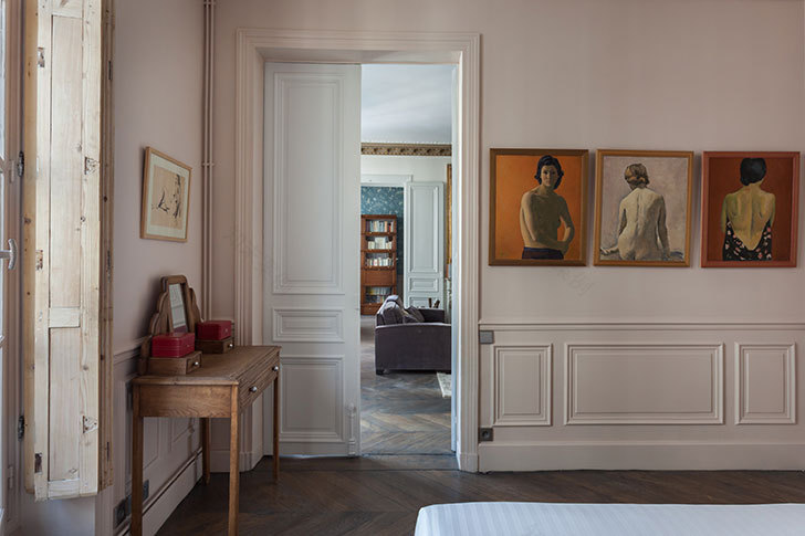 巴黎风情公寓 | 画饰与大胆色彩的完美融合-7