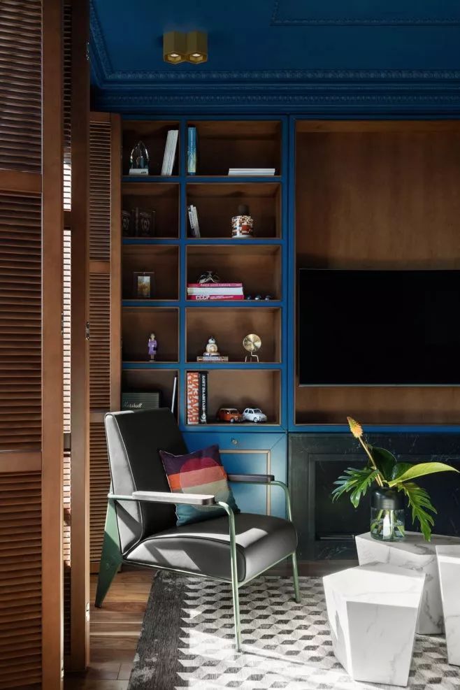 莫斯科设计师自宅 | 55 平米大胆创意空间-35