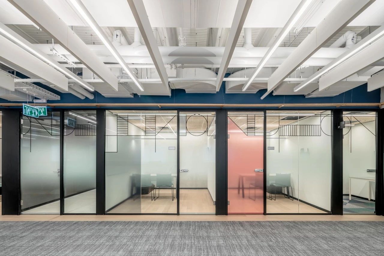 美学聚场娱乐办公设计-53