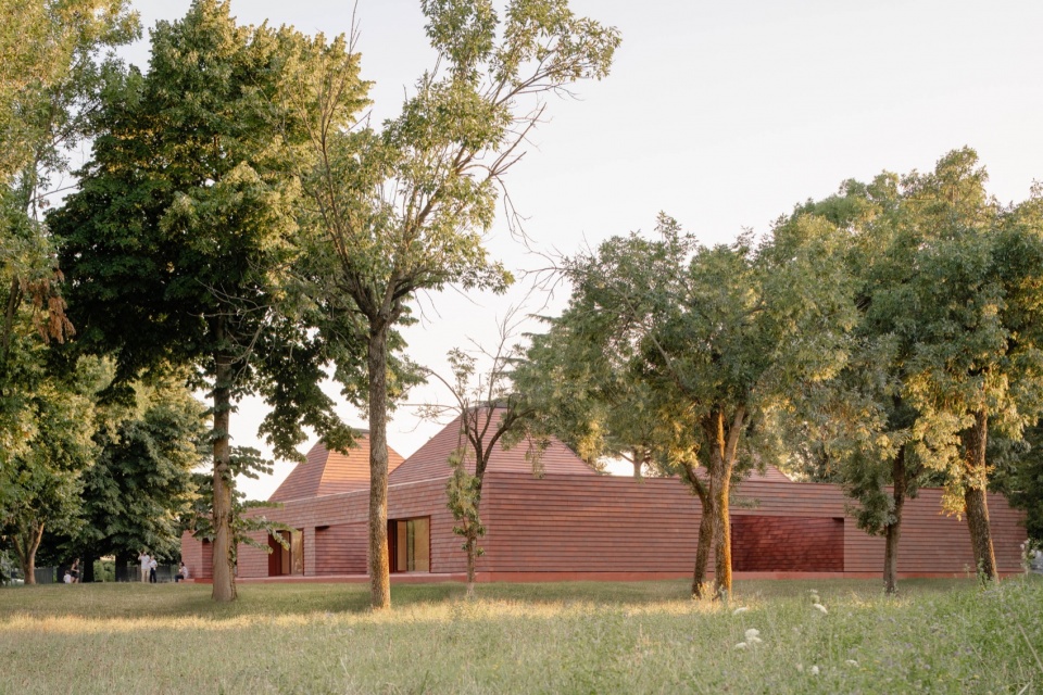 意大利Kinder Rain幼儿园丨AACM-18