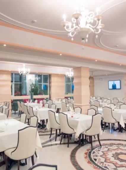 现代风格酒店（未明确提及具体名称）丨乌克兰丨Cult of Design-1