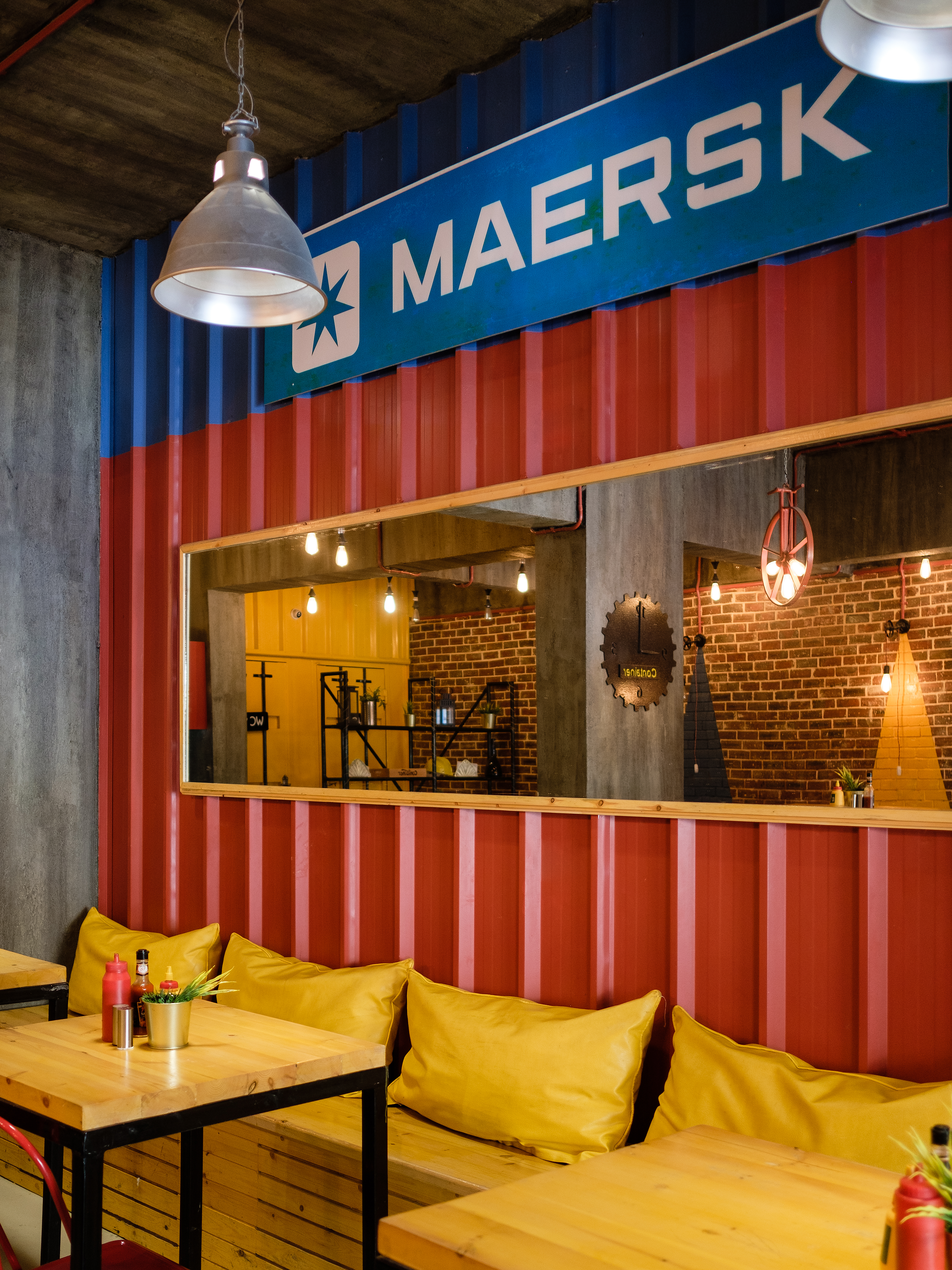 工业风街头小吃餐厅丨Nour elRefai-7