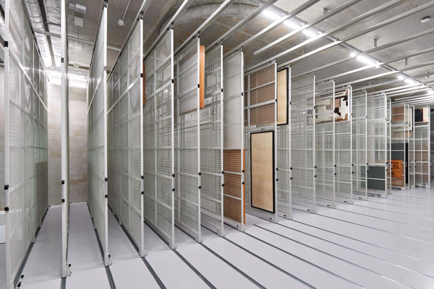 MVRDV’s Enormous Mirrored Art Storage In Rotterdam, Depot Boijmans Van Beuningen - IGNANT-7