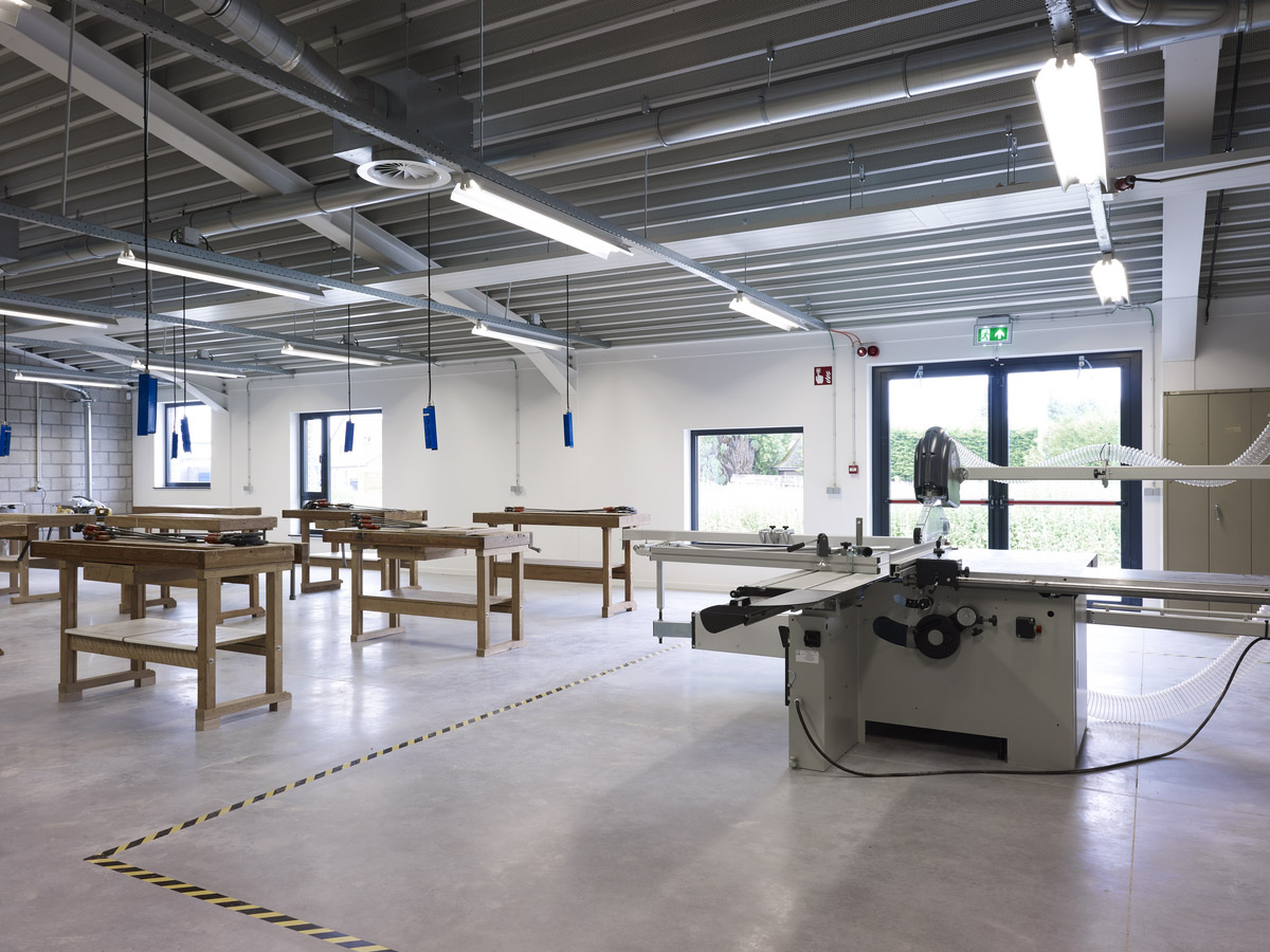 比利时Zonnegroen技术教育中学-55