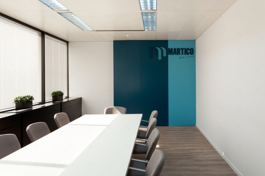 面向 Turia 公园的视野开阔办公空间-21