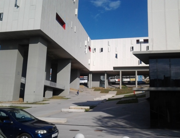 新学生宿舍及学生中心-16