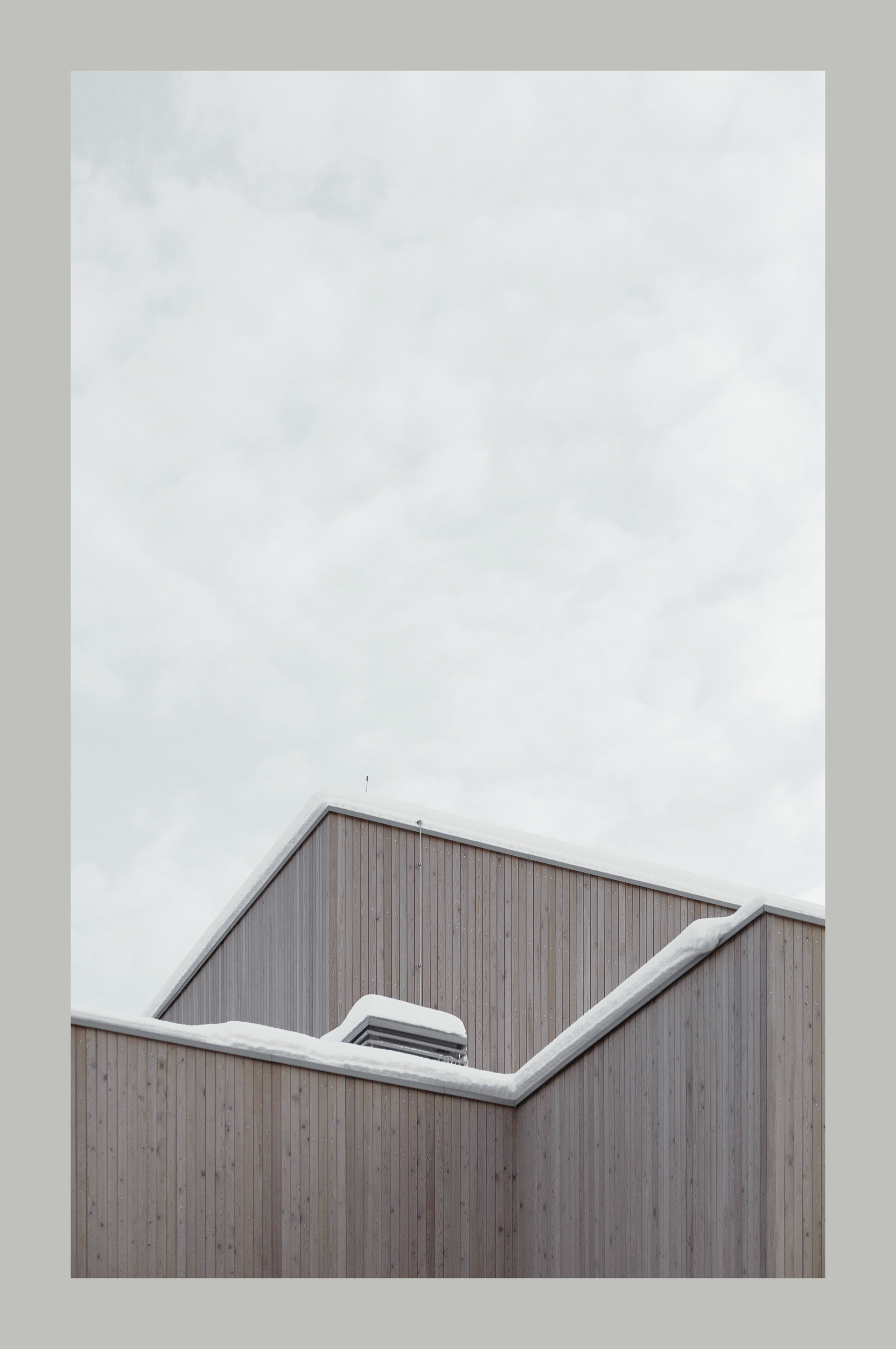 DJ浩室音乐；DJ浩室派对（注：DJ house常见有音乐类型和派对活动两种理解，这里两个都给出，根据实际语境选择其一） -17