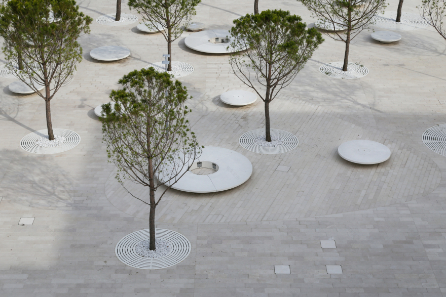 广场 · Piazza del Cinema-15