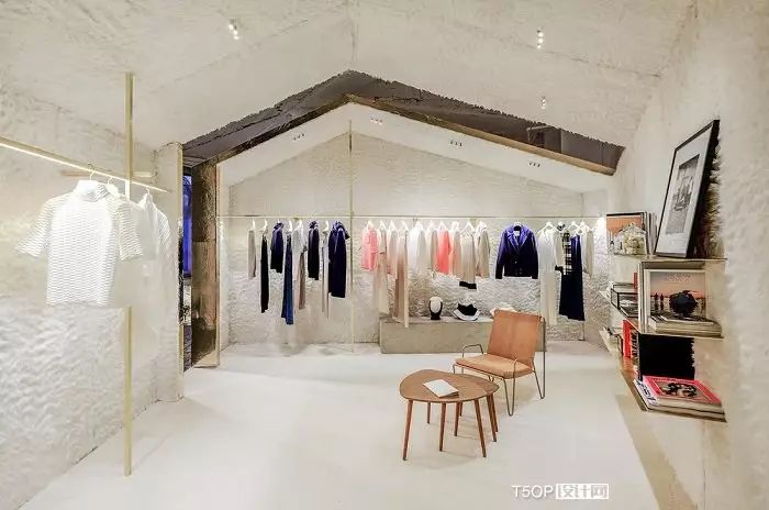 巴黎 MOLLI 羊毛女装 店面设计-7