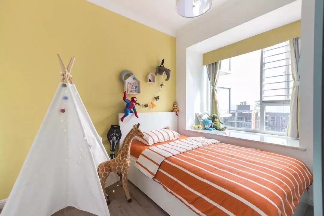 童趣盎然的多彩儿童房设计-28