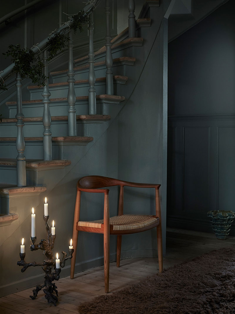 瑞典 Artilleriet 的暗色调圣诞室内设计-11