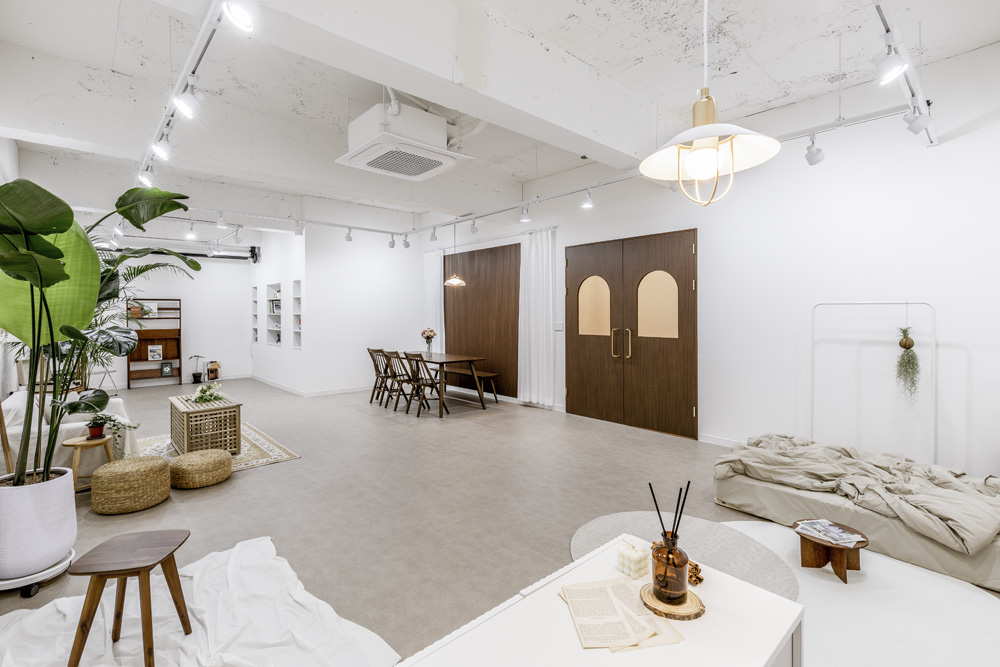 30 平米极简风工作室 设计亮点一目了然-3