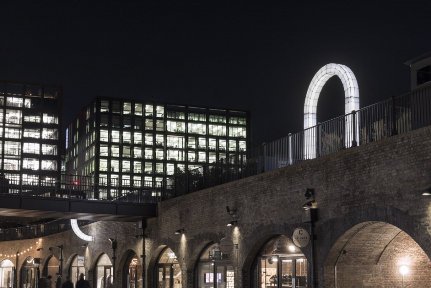 伦敦购物中心巨形灯光装置·“Space Frames”-12