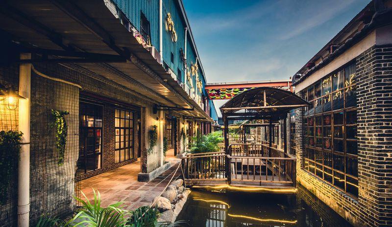 广州梁氏鹅城——工业遗址再利用的复古工业风主题餐厅-20