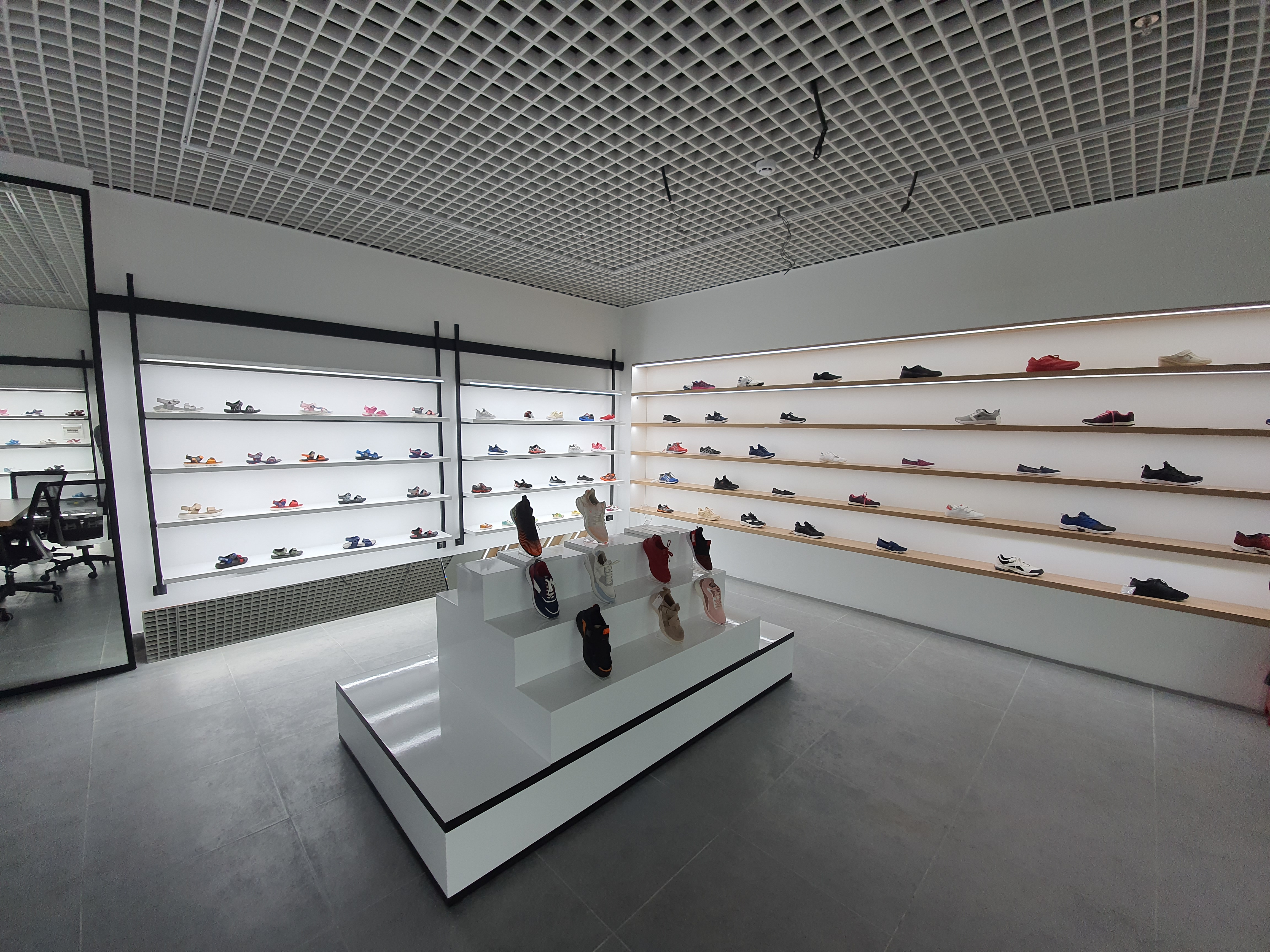 创新研发区设计展现 Biti's 集团精神-24