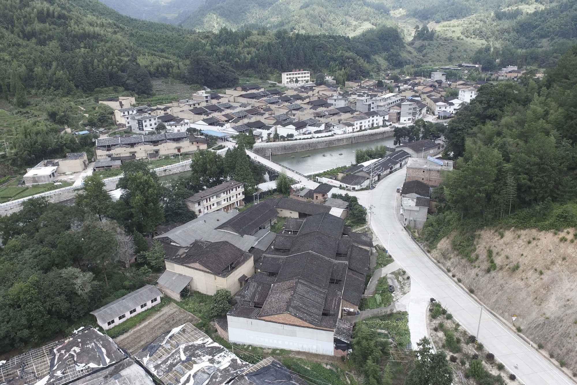Rural Art Center in Qianfenxi Village / Atelier Sounding Architecture-27