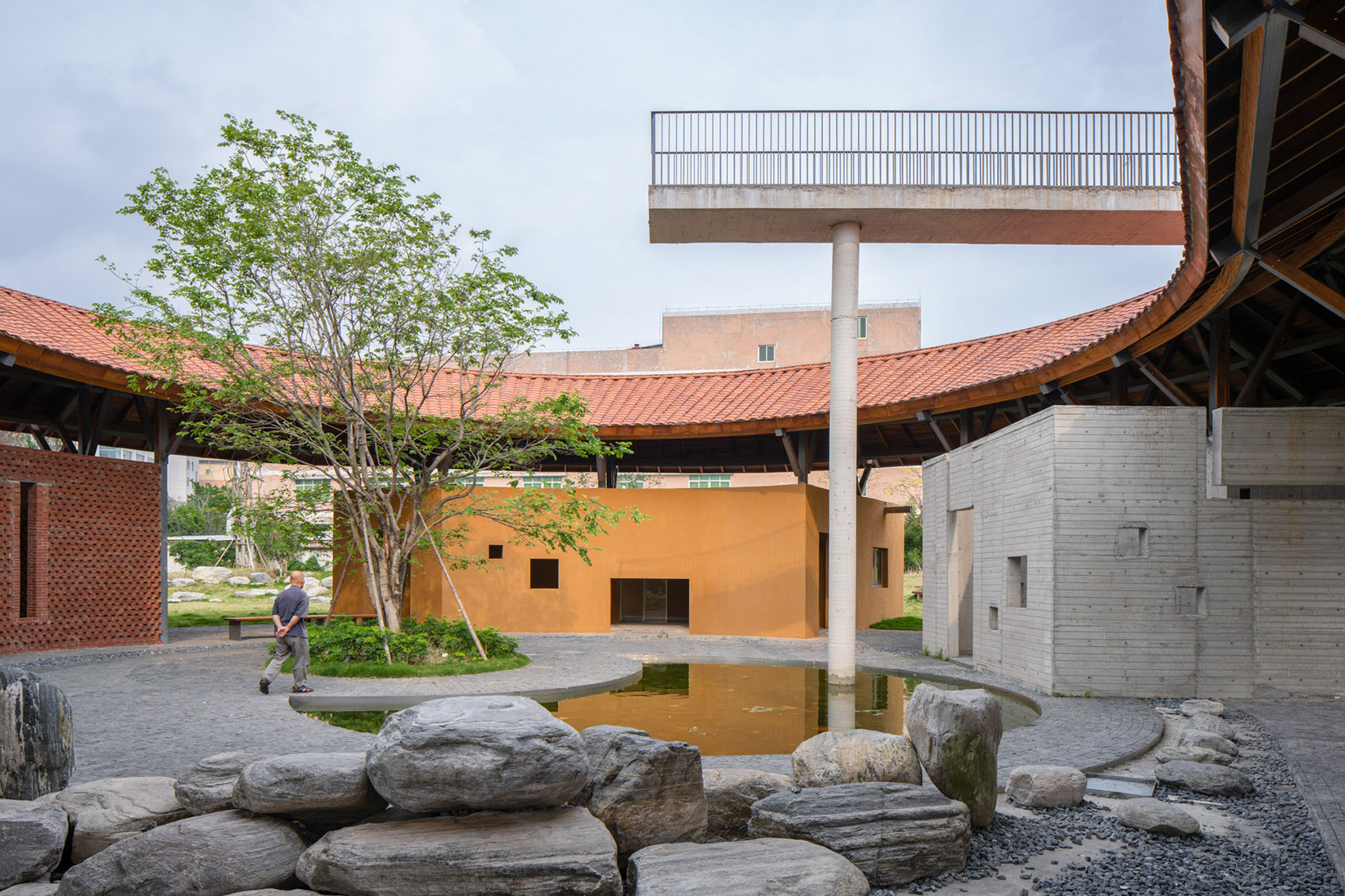 盐步老龙公园丨中国佛山丨竖梁社悬亮子工作室-28