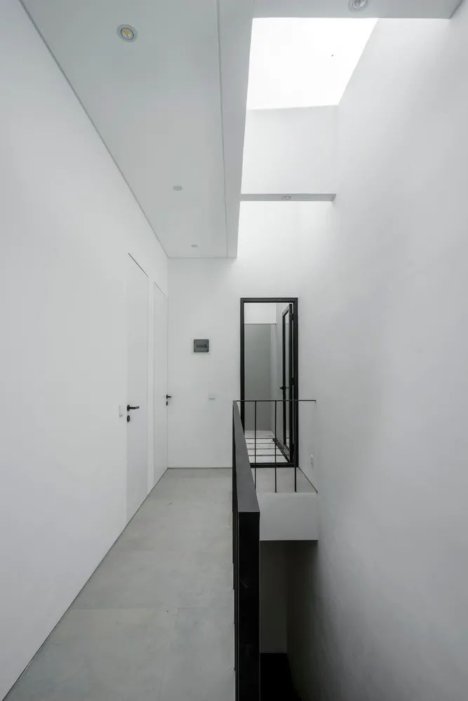 印尼泗水 518 平米地块的 5 个“R 微型住宅”设计-34