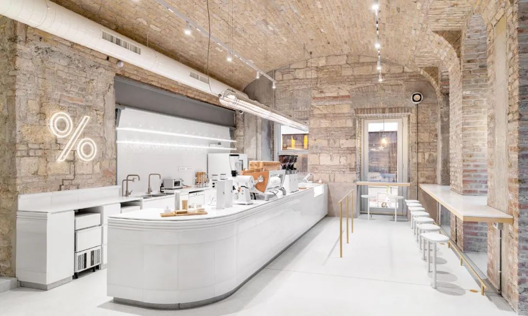 % ARABICA匈牙利布达佩斯Király Street店丨法国建筑工作室ciguë-2