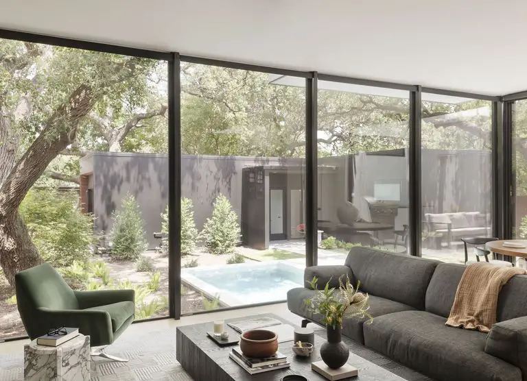 德州现代别墅 | 设计师 Sara Cukerbaum 的绿色之作-1