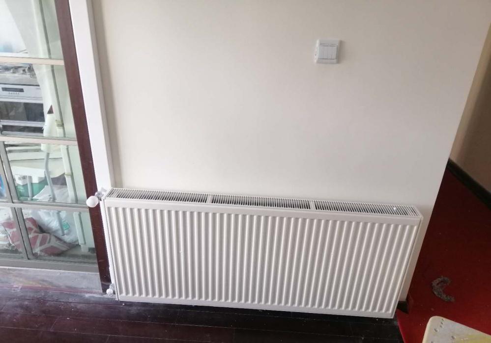 上海普陀区胶洲路明装暖气片装修案例-12