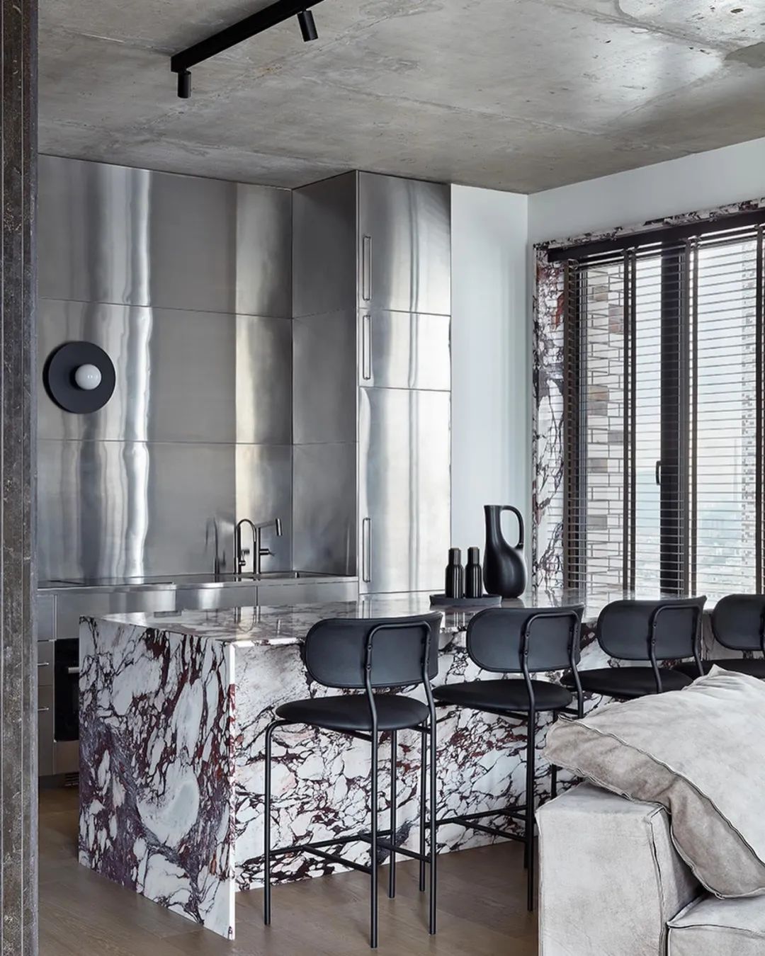 ARIANA AHMAD  极简主义，艺术之家-8