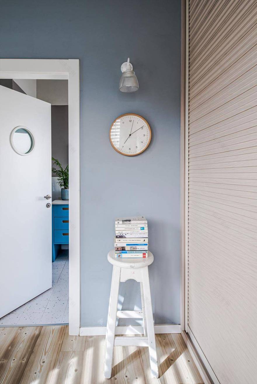 工业风姐妹合住双户住宅设计丨室内设计师雅艾尔·戈尔比茨-60