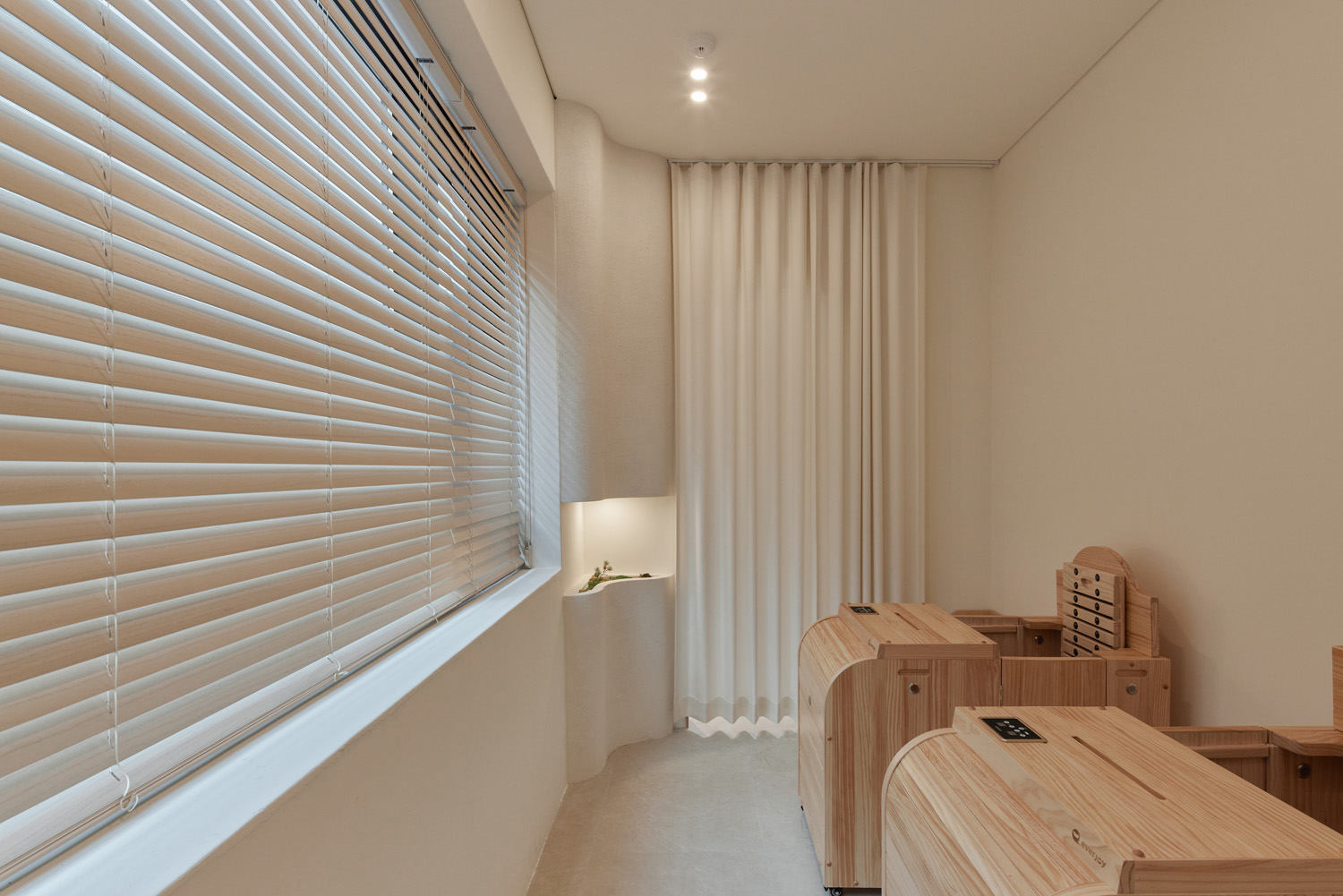 "高级舒适的 31 平米中医诊所设计"-7