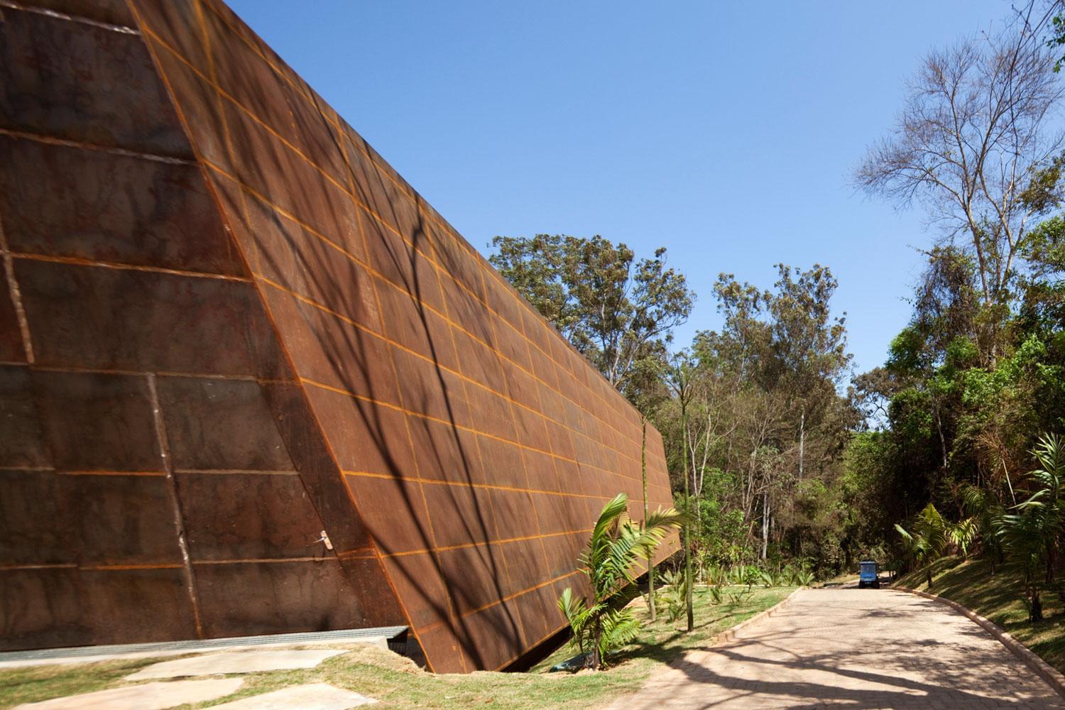 巴西 Galeria Miguel Rio Branco 艺术馆-2