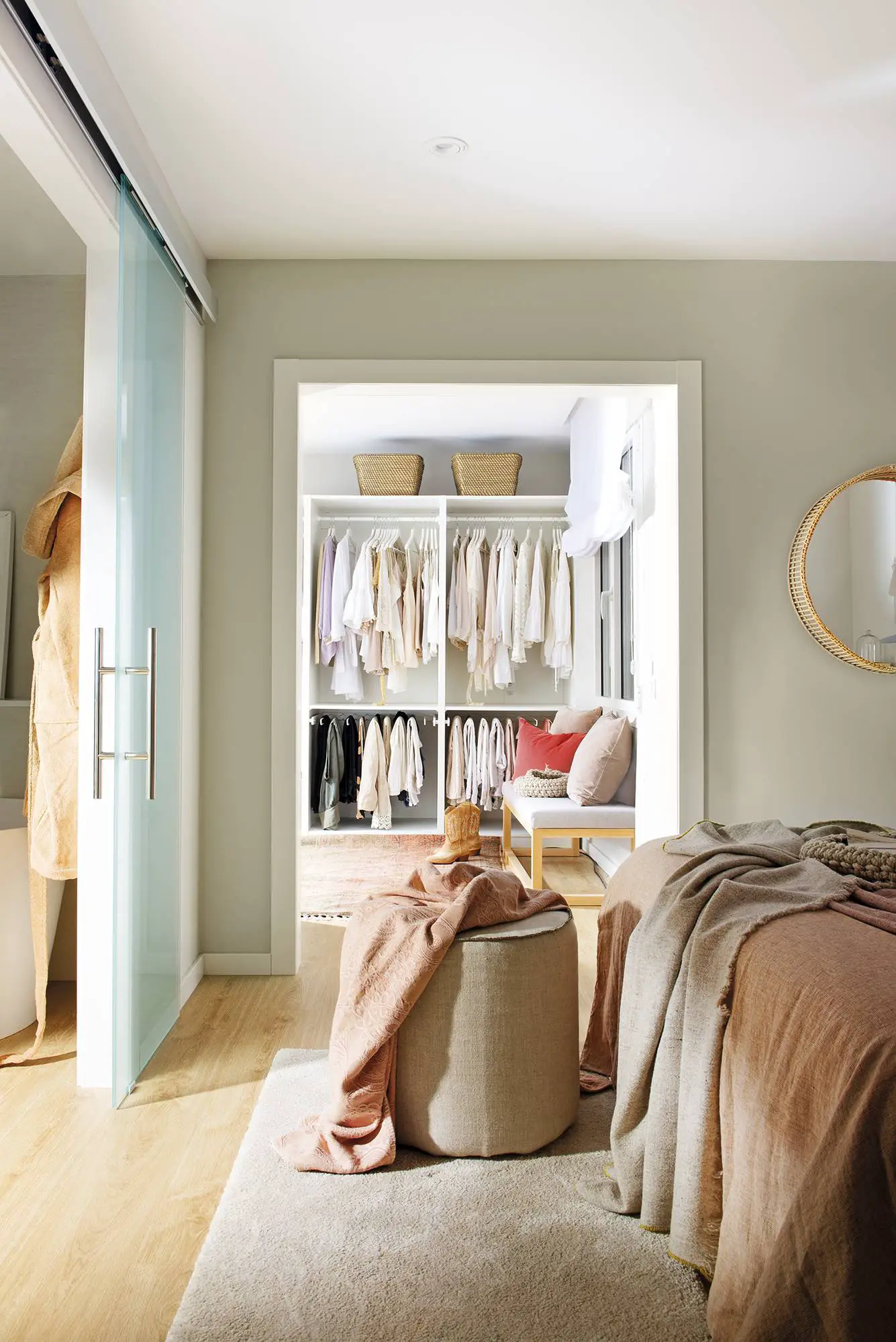 阳光倾洒的巴塞罗那公寓改造-12