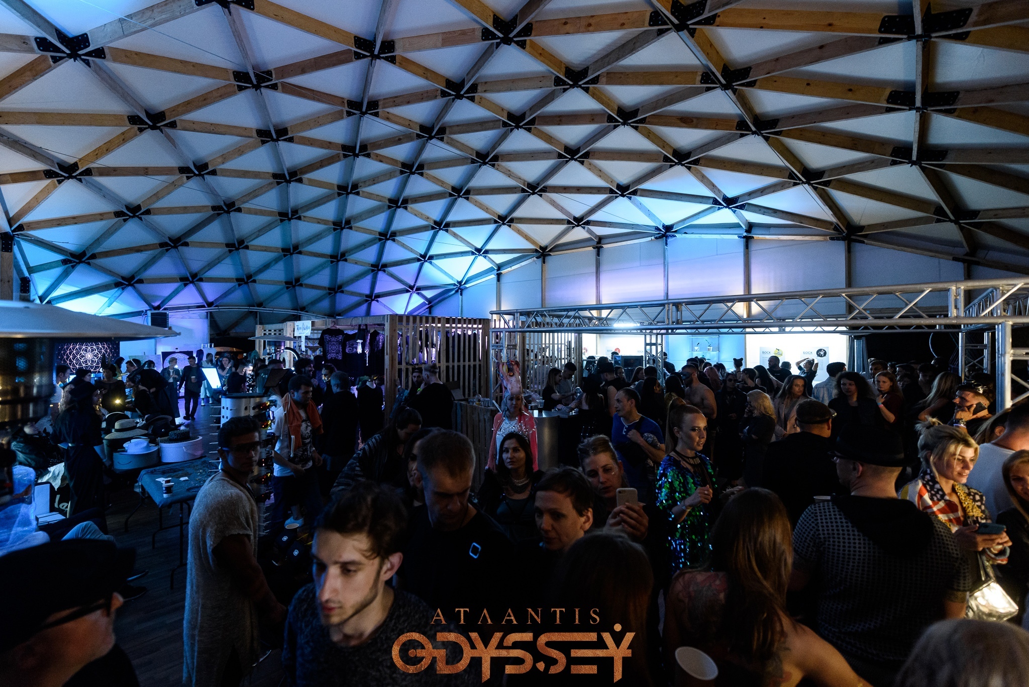 俄罗斯圣彼得堡八穹顶馆 | 现代建筑的融合与创新-15