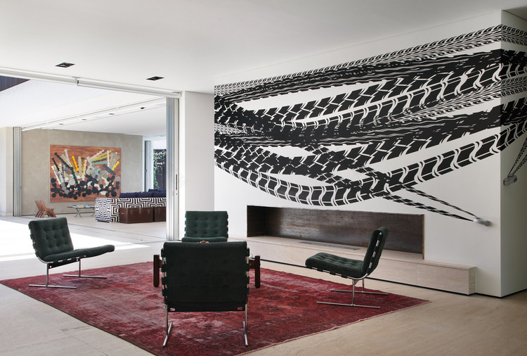 融合花园的现代住宅设计-17