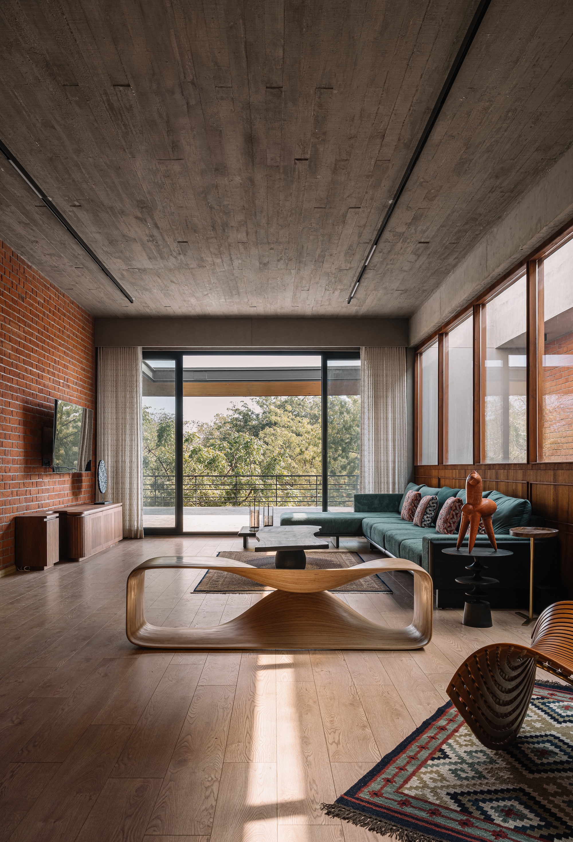 百叶窗屋；百叶窗住宅（具体可根据实际语境确定更准确的译法，此处Louvered常见意思为有百叶窗的，House为房屋、住宅等意思） 丨印度丨andblack design studio-47