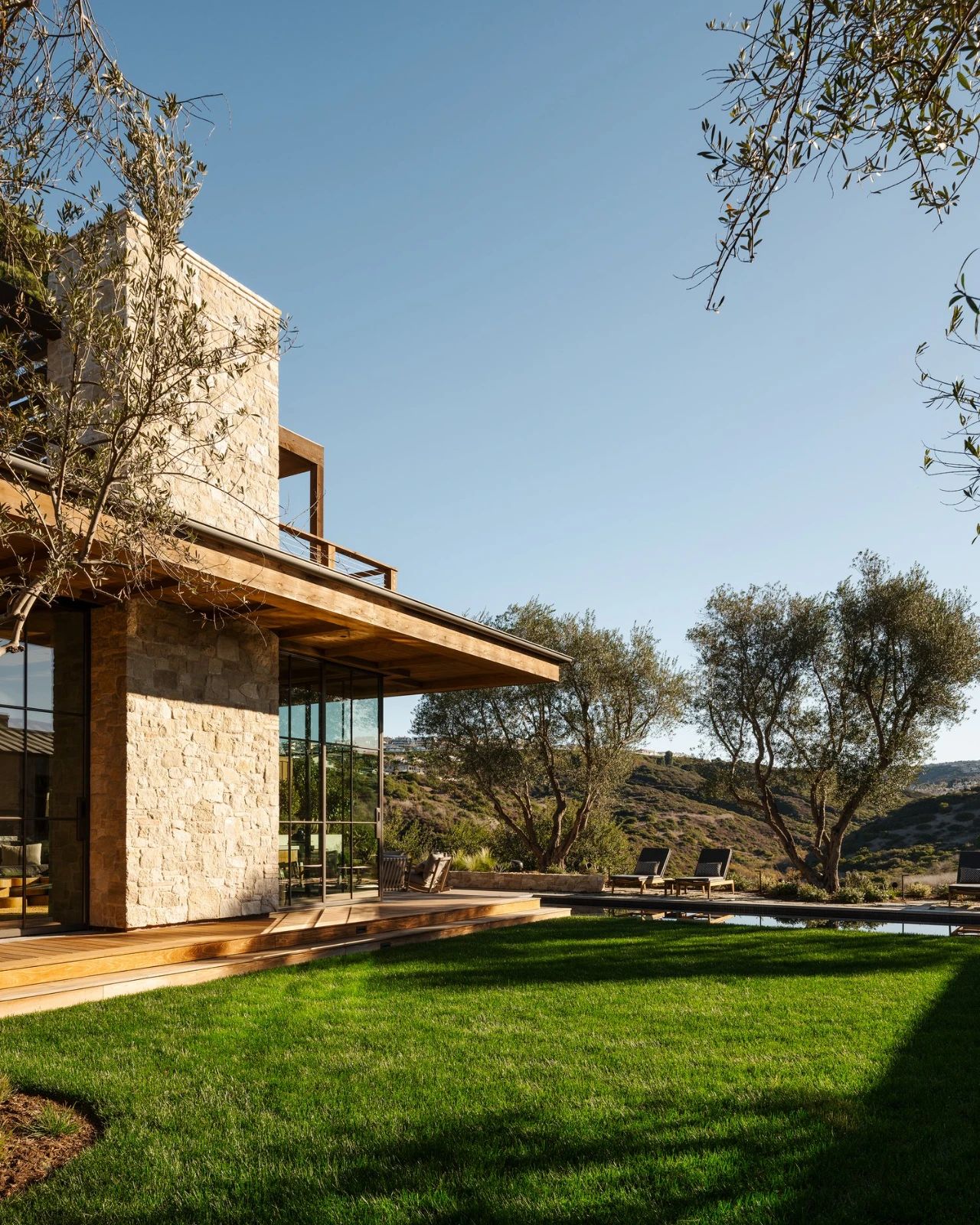 “Stranded in Paradise”（滞留天堂）-67