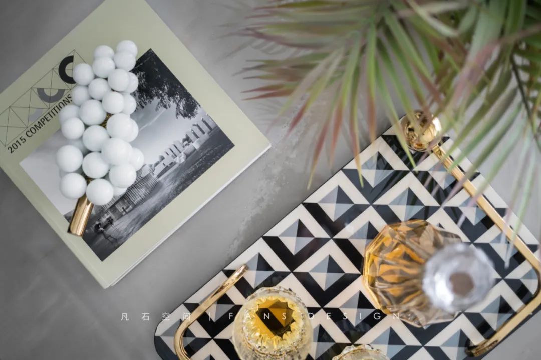 成都新婚夫妻时尚轻奢婚房设计-26