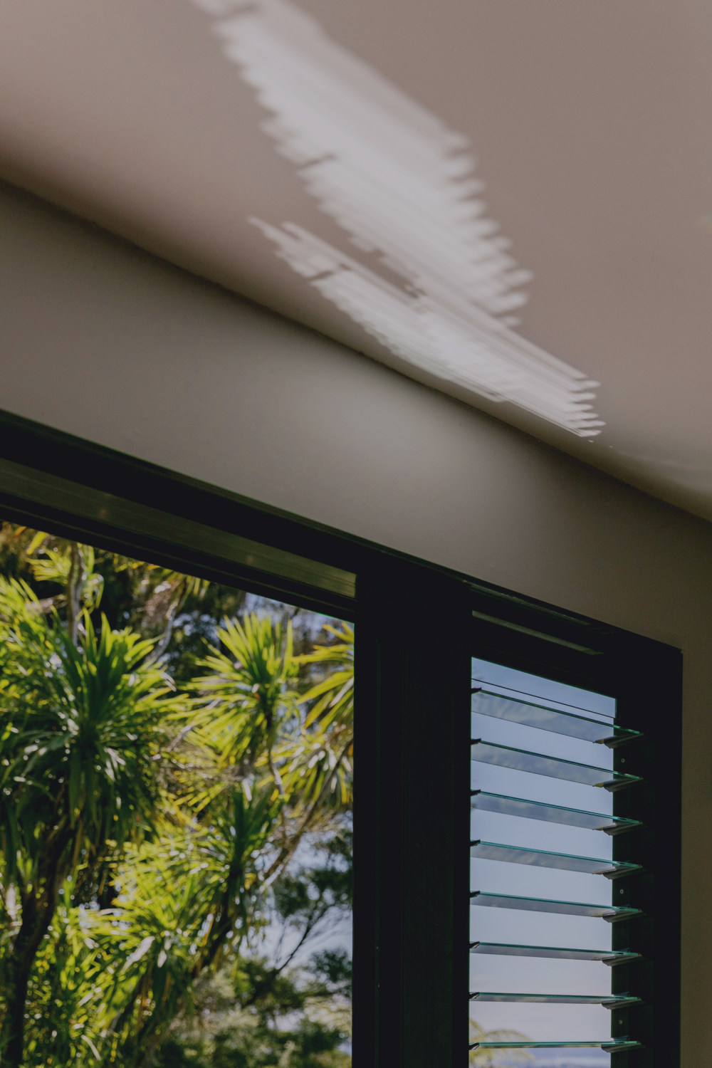 新西兰现代主义山坡之家-14