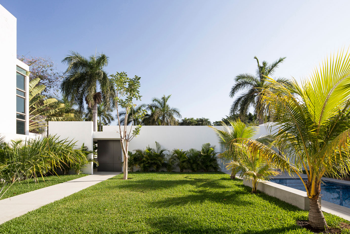 Magnificent House Designed by Augusto Quijano Arquitectos in Yucatan, Mexico-6