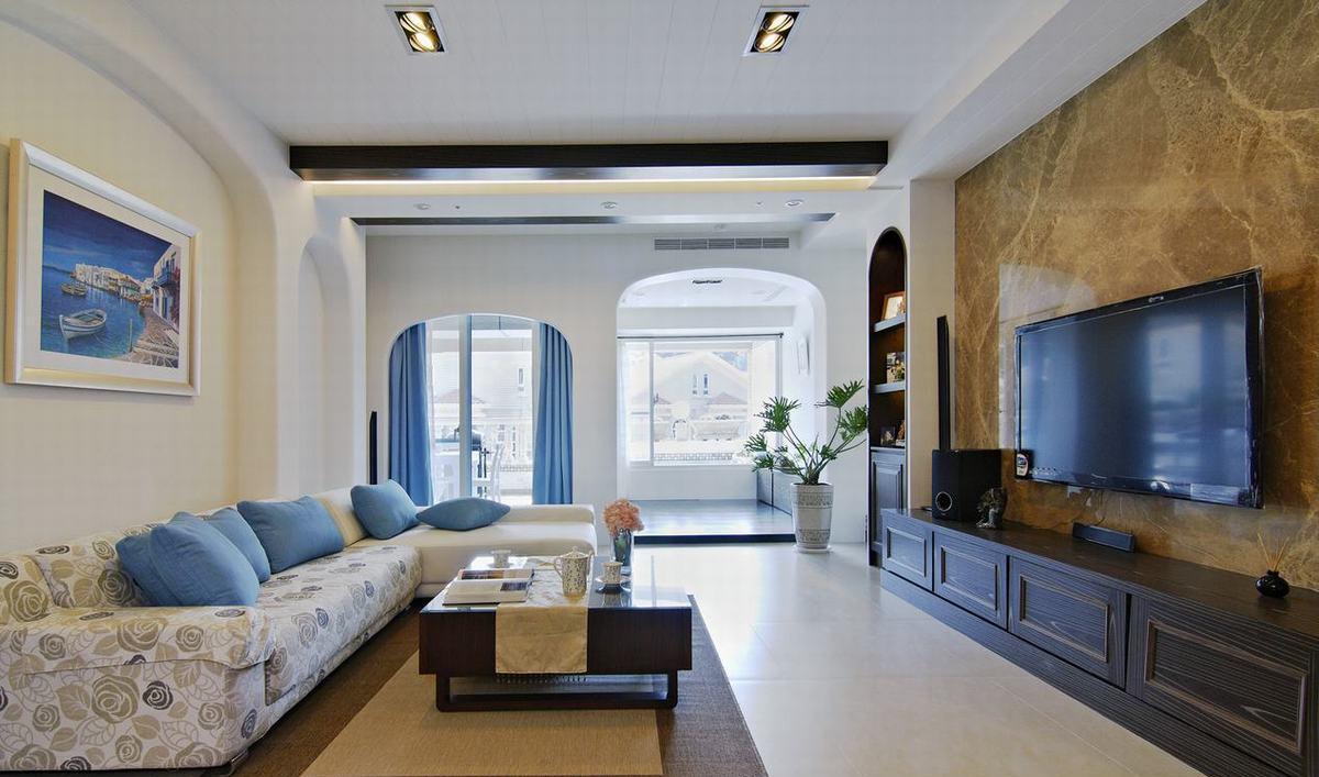 地中海风格度假屋，浪漫四柱床，斜屋顶木屋意象-0